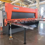 топла продажба QC11K CNC хидраулична гилотина машина за сечење