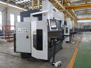 робот притиска кочница